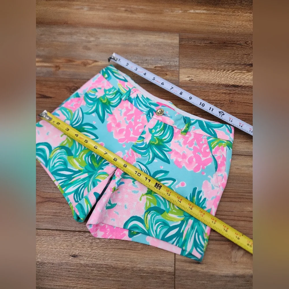 Lilly Pulitzer Callahan Knit Shorts Women's 0 in the Blue Ibiza Pineapple Shake